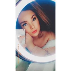 Meet your Posher, Sinéad